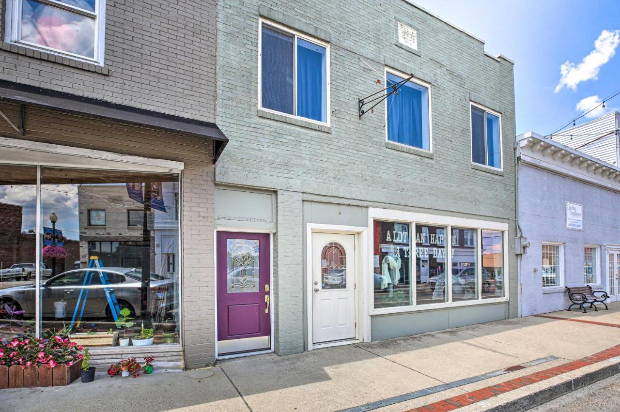 Updated Williamstown Apartment With Kitchen! Exterior photo